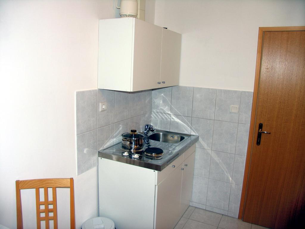 Apartments Vidovic Vodice Zimmer foto