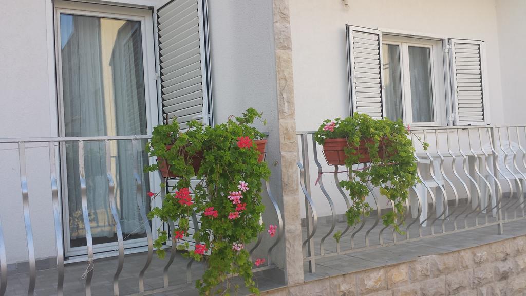 Apartments Vidovic Vodice Zimmer foto